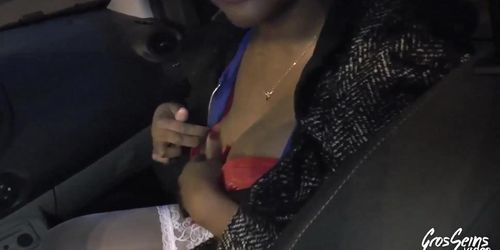 Horny afro honey wants to get her ass fucked by a white cock