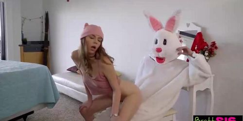 Easter Egg Hunt Gets Bunny Fucked By Hot Bff And Stepsister S4