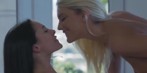 Fresh Squirting Lesbian (Kenna James)