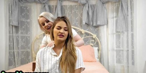 Massaging 19yo smalltitted dyke seduces BFF in 69position