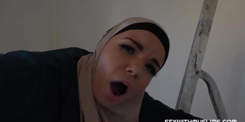 Muslim Beauty Fucked (Beauty Dior)