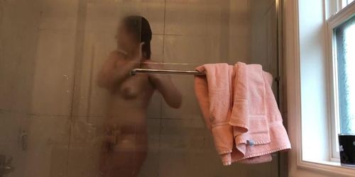 18 year old Volleyball player HIDDEN CAMERA glass shower! again! GREAT ASS - Tnaflix.com