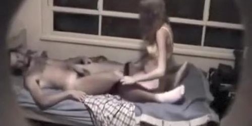 College dorm cam films his lazy sex with gf