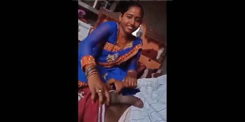 Desi Bhabhi Giving Handjob To her Lover