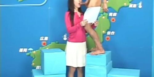 Japanese Naked News Reporter 5