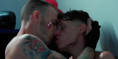 At the locker room Christian and Troy kissed, blow and bang each other (Troy Accola, Christian Wilde)