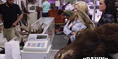Cuties earn some money by sharing a dick in the pawnshop (Victoria Tiffani)