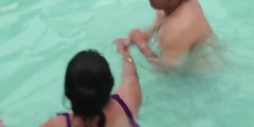 Desi Bhabhi teaching Swimming to Devar