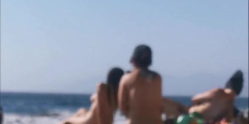Un dia en la playa pt1
