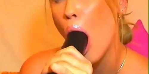 Glamorous Blonde vs Big Dildo Anal