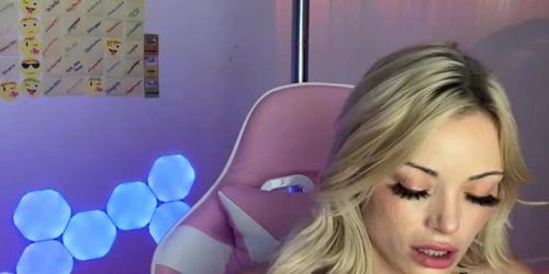 Nickykittyxx live show onlyfans 10