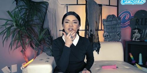 Cute Teen Cosplay As Wednesday Addams Masturbates On Cam