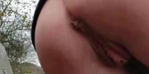 Big pussy with long labia, outdoor amateur and stranger