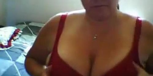 Wife show her big tits