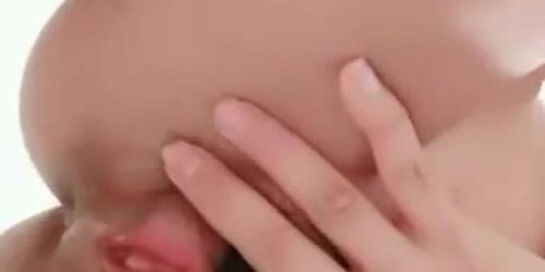 em gái trong phòng t?m th?m du