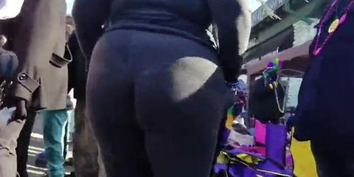 Mardi Gras Creep Shots BBW ebony ho see Tru Leggings big ass