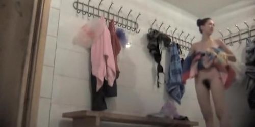 Dressing room cute bimbo flashing the naked skin