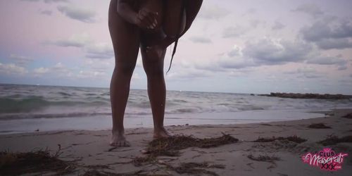 Busty Ebony MILF (Mastur-BEACH-Tion) 1080p