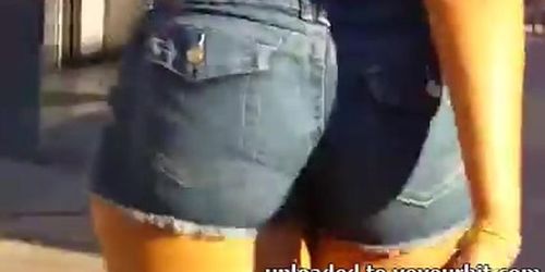 Candid Booty Shorts Thick Legs Big Ass