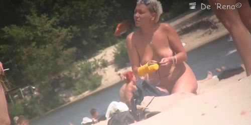 Sexy milf blonde hidden beach voyeur video