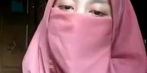 Hijab Muslim Girl Show Her Body (HijabGirl HijabGirl)