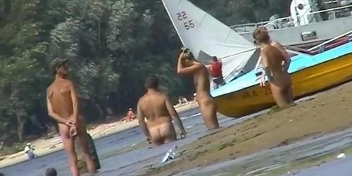 Hot mature women filmed by a voyeur on the nudist beach