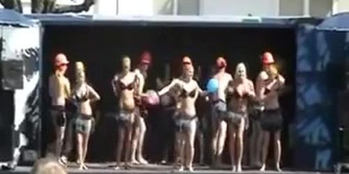 Naked on stage 5