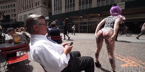 tatted hoe twerking infront of the city. Thong up her fat tatted booty