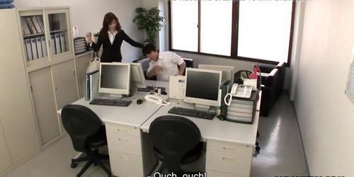 Stunning Japanese boss makes the slacking worker please her