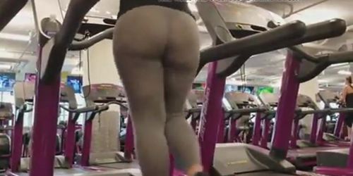 Big Booty on Treadmill