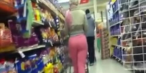 Pink Sweats Bubble Ass Latina