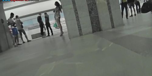 Upskirt video of a bubble butt chick in mini skirt