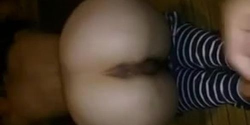 husband masturbates seeing wife's pussy