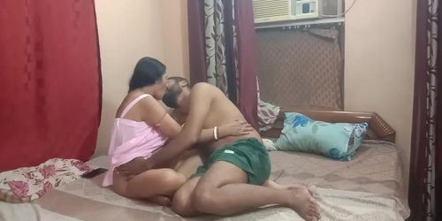 Desi romantic bhabhi sex in desi style,with clear hind audio