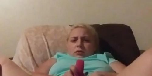 Pulls her pussy out and gets to work. Chunky, but can twerk and has a nice pussy