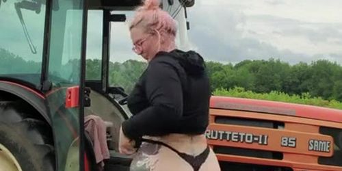 bbw farm dance