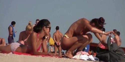 Topless Girls