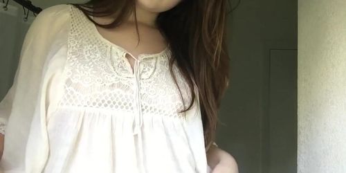 18 Year old Teen Quickly Flashes her Beautiful Boobs!