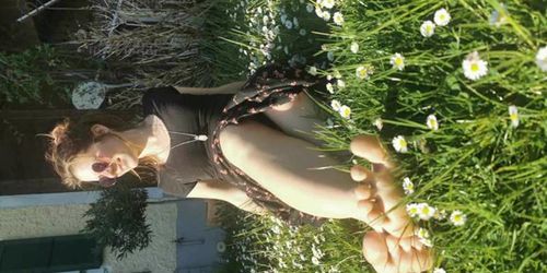 asmr feet grass