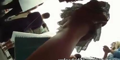 Awesome big butt upskirt shot made in the open street