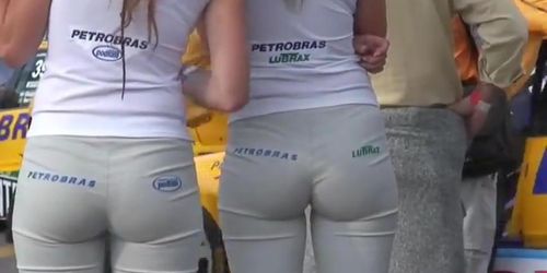 Amazing model girls in tight ass jeans