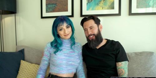 Busty Blue Haired Girl Jewelz Blu (Tommy Pistol)