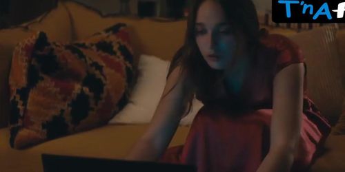Ophelia Kolb Breasts Scene  in Le Torrent