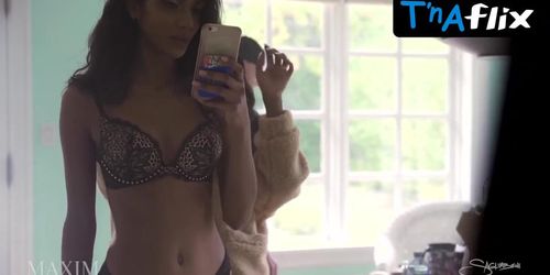 Shazeeda Gafoor Butt,  Breasts Scene  in Shazeeda Gafoor Posing For Maxim India