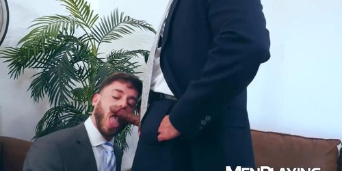 MEN PLAYING - Manuel Reyes submits to deep anal pounding by Nicholas Bardem
