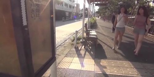 Beautiful Japanese Girls In Public Bus
