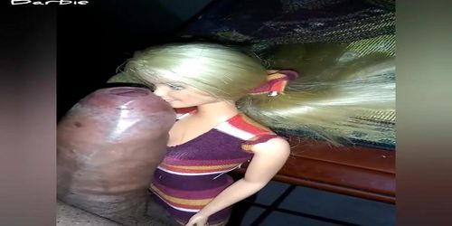 Cum face a Barbie Doll