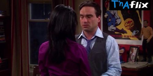 Aarti Mann Sexy Scene  in The Big Bang Theory