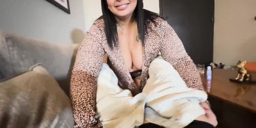 Big Booty Girl Caught Filming And Gets Fucked!!! Sunny Bunny Will Make You Cum (Bunny Babe)