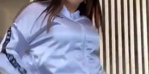Kenia Os Bailando AyDiosMio de Karol G
